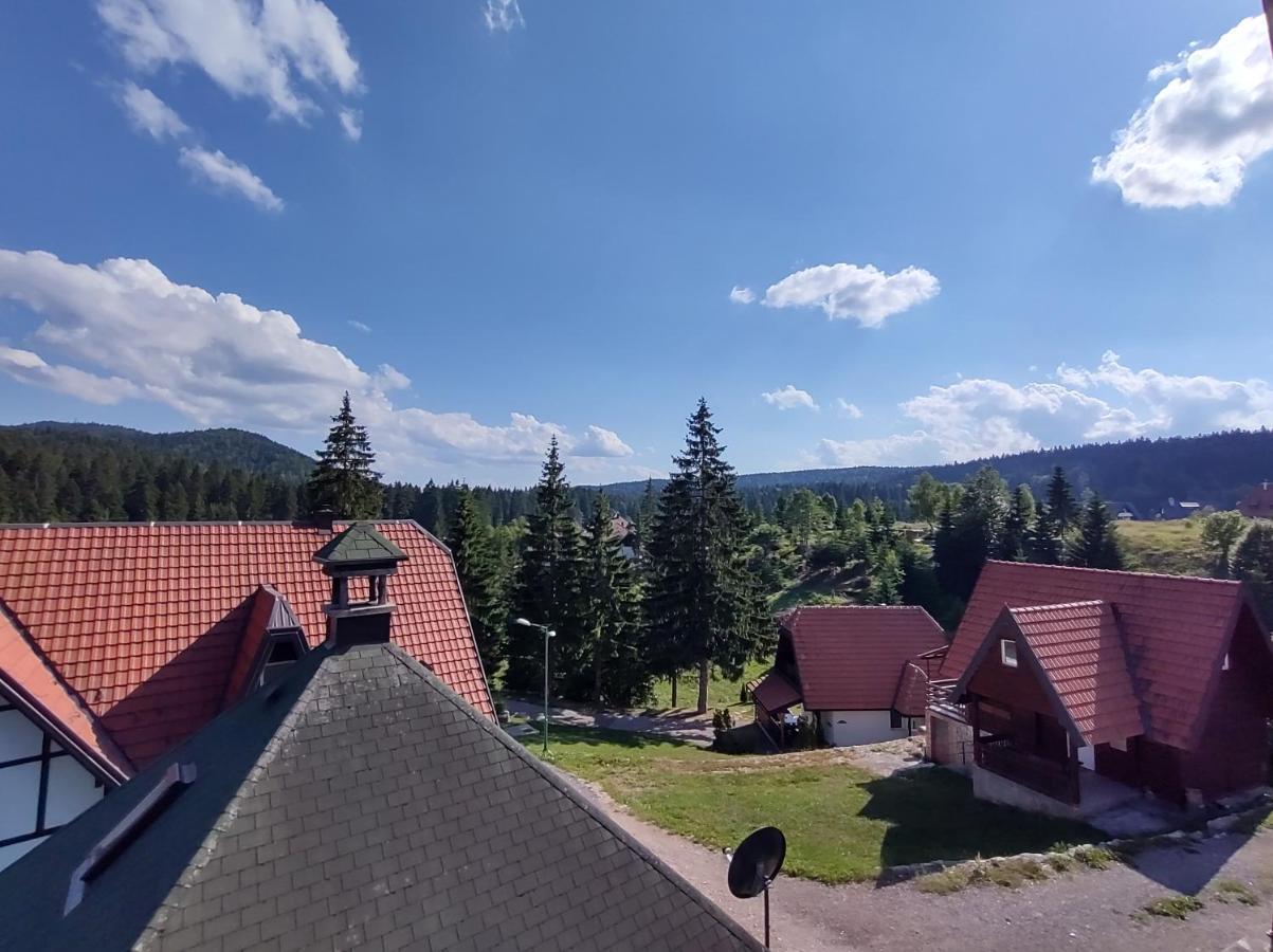 Vikendica Vera *