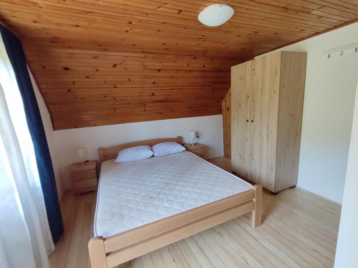 Vikendica Vera * Mitrovac